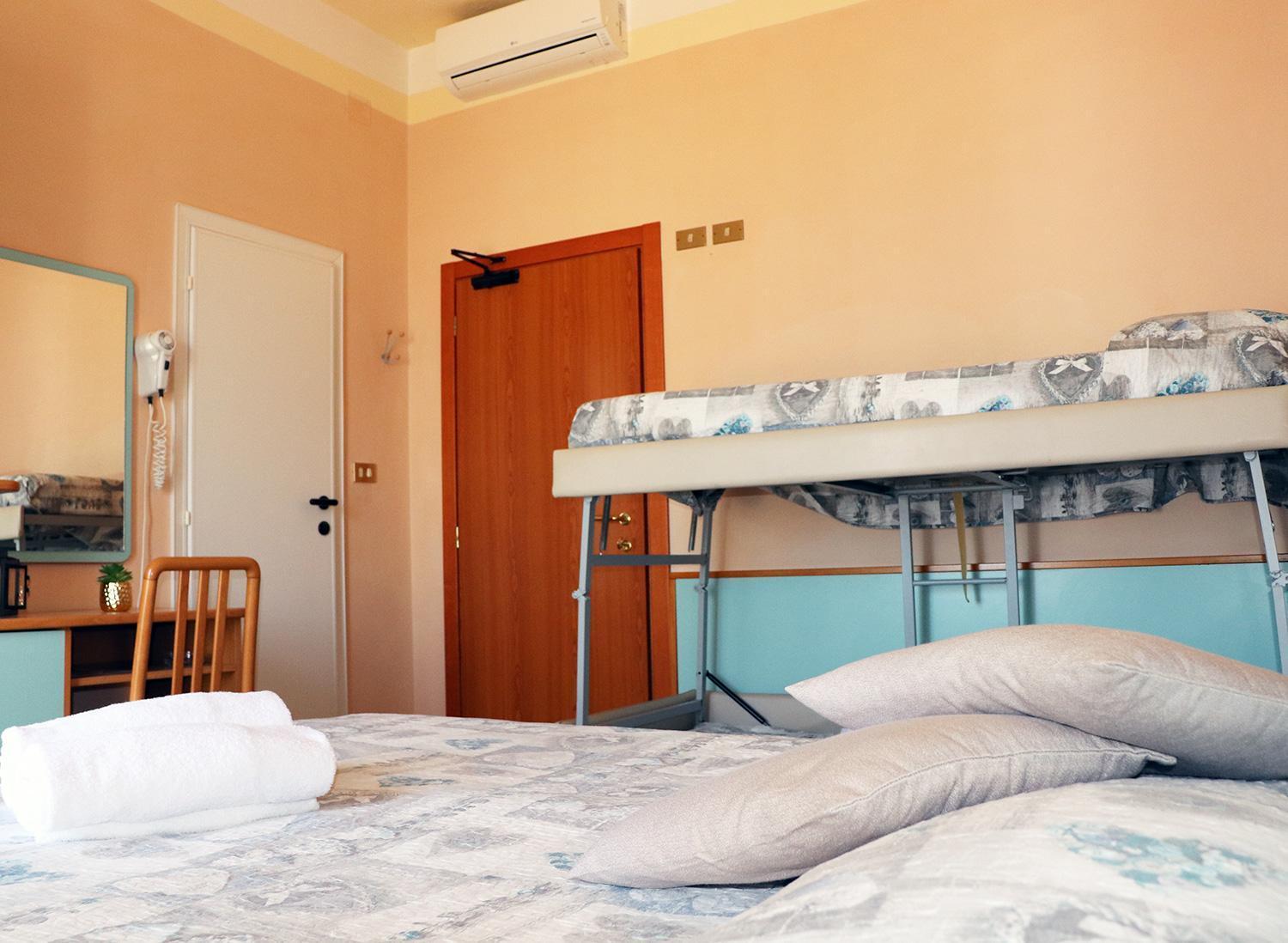 Hotel Barca D'Oro เบลลาเรีย-อีเจอา มารีนา ภายนอก รูปภาพ