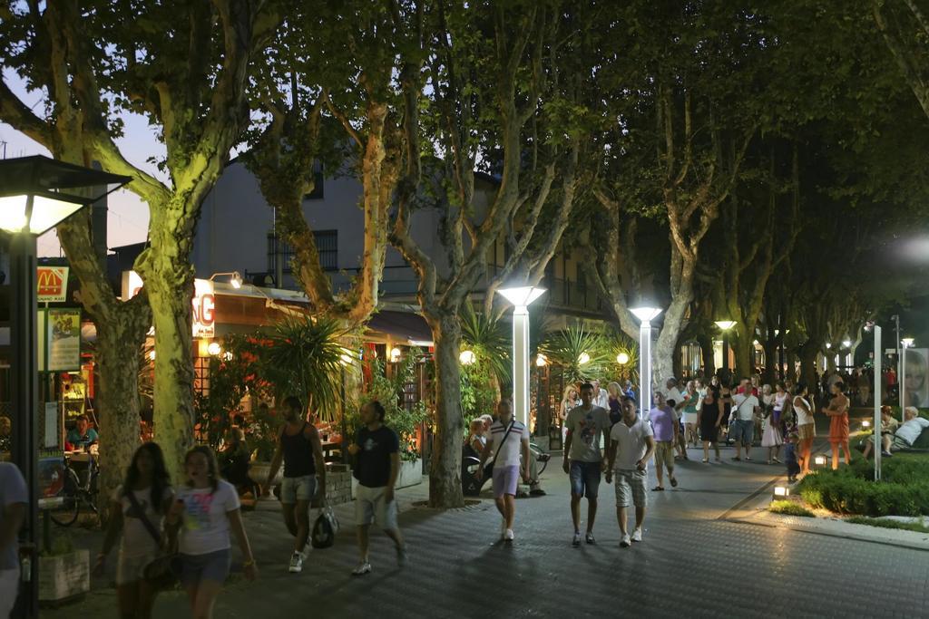 Hotel Barca D'Oro เบลลาเรีย-อีเจอา มารีนา ภายนอก รูปภาพ